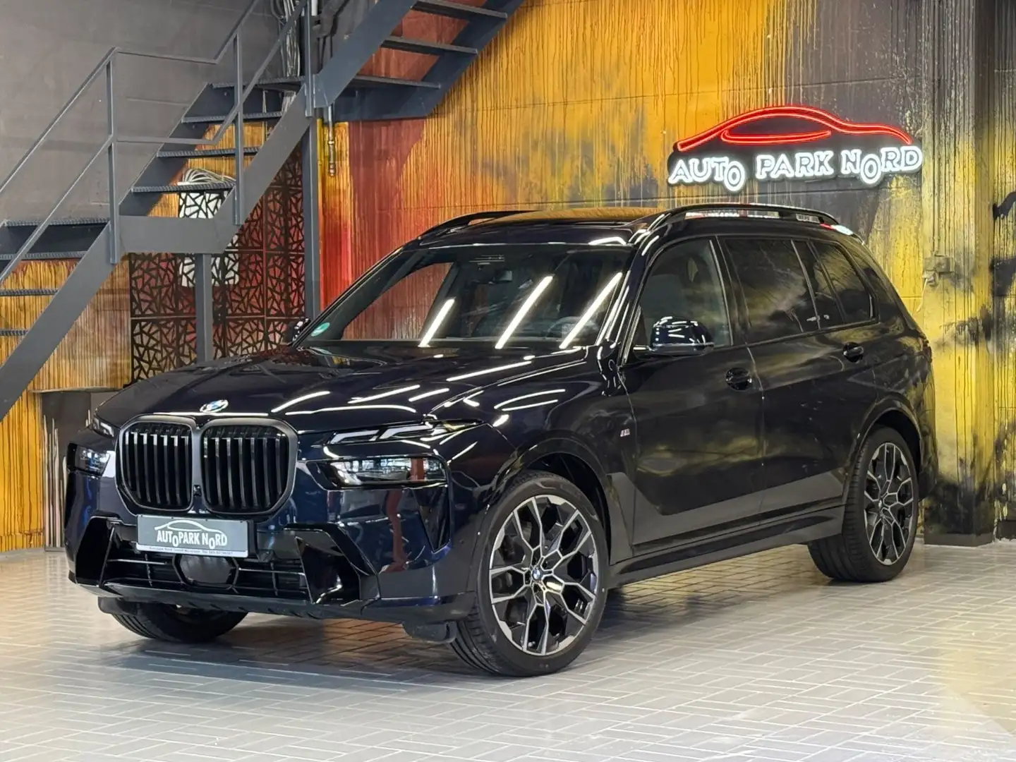BMW X7 xDrive 40d M Sport Pro~PANO~KAMERA~7-SITZE~ Modrá - 1