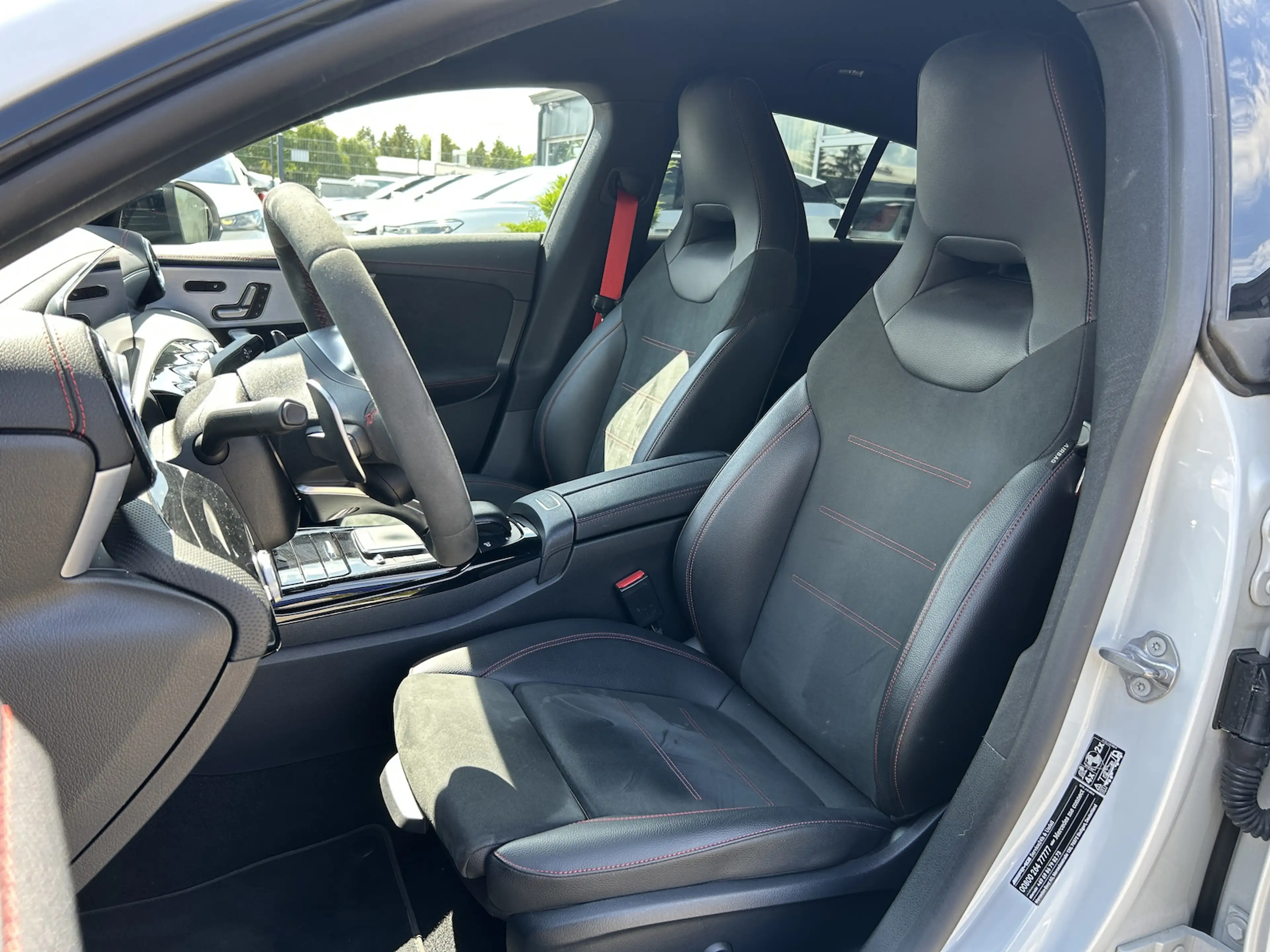 Mercedes-Benz CLA 45 AMG SB 4Matic*HUD*Burmester*360*Night* — photo 15