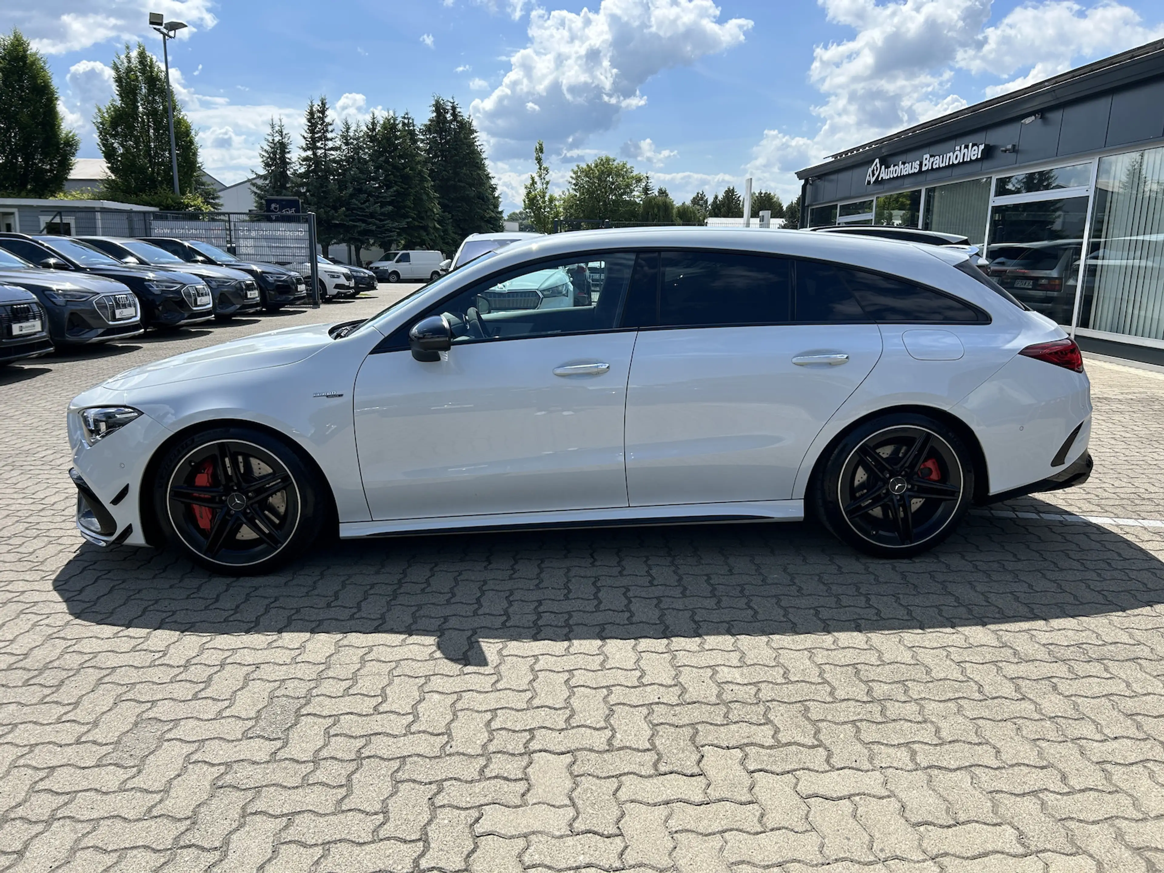Mercedes-Benz CLA 45 AMG SB 4Matic*HUD*Burmester*360*Night* — photo 7