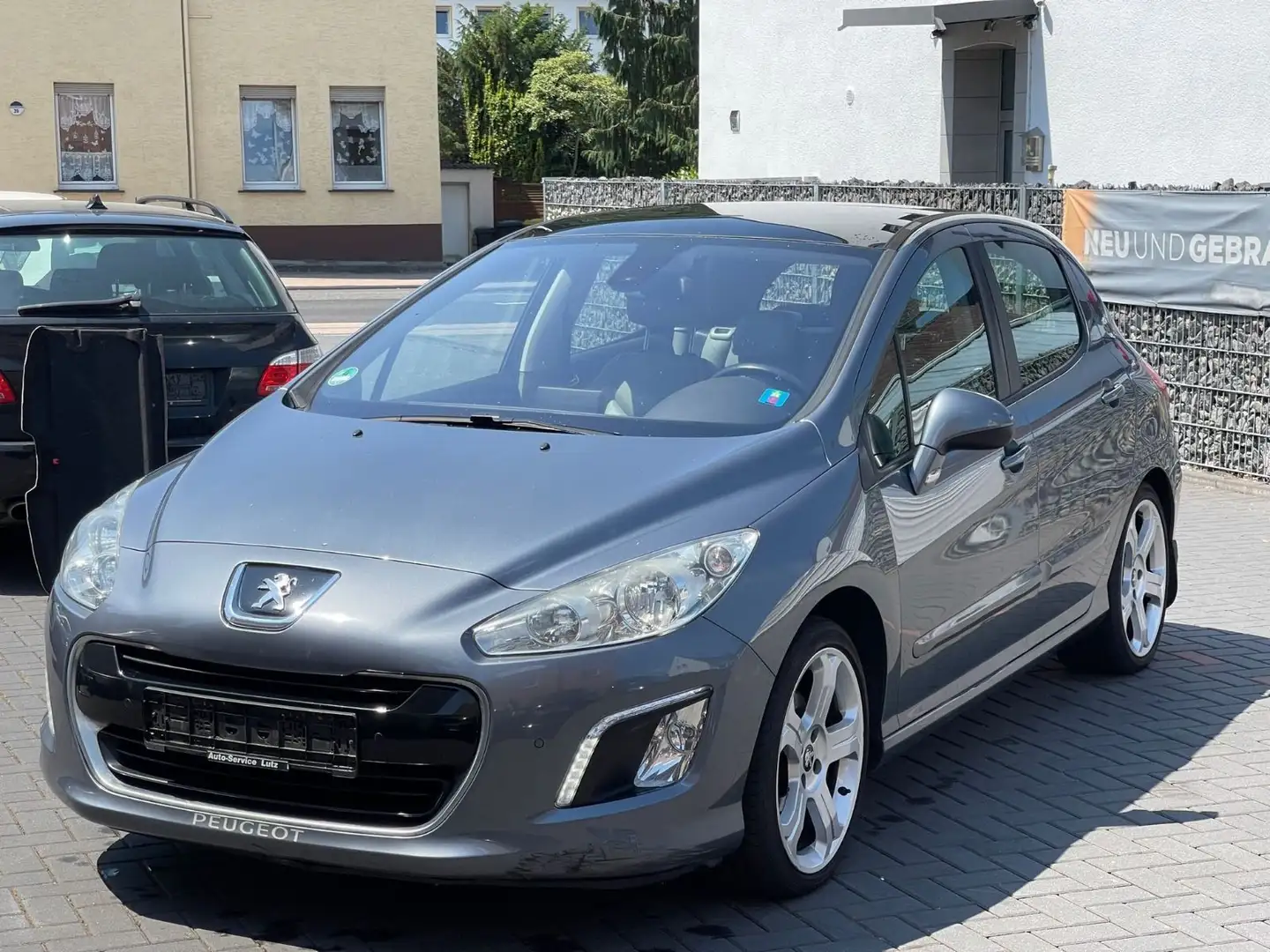 Peugeot 308 1.6*Sport*Leder*Pano*Navi*8xbereift*18ZOLL* Grau - 2
