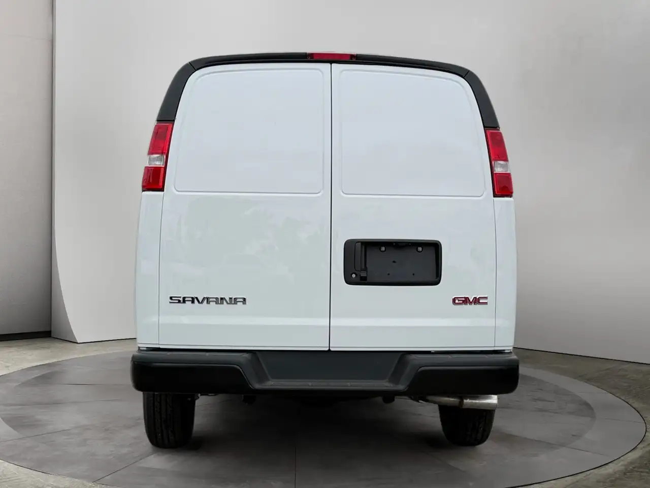 GMC Savana fotografie GMC Savana