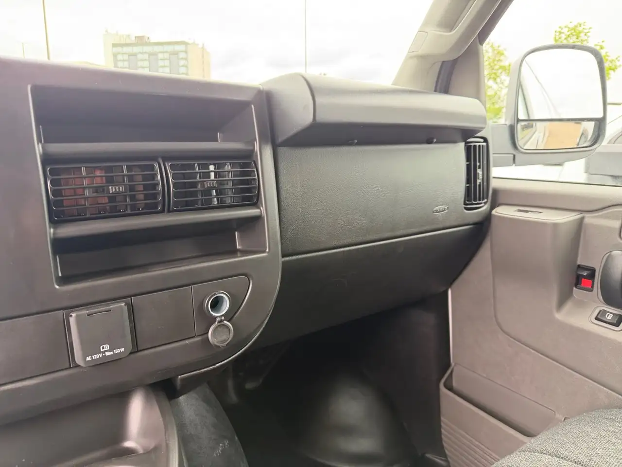 GMC Savana fotografie GMC Savana