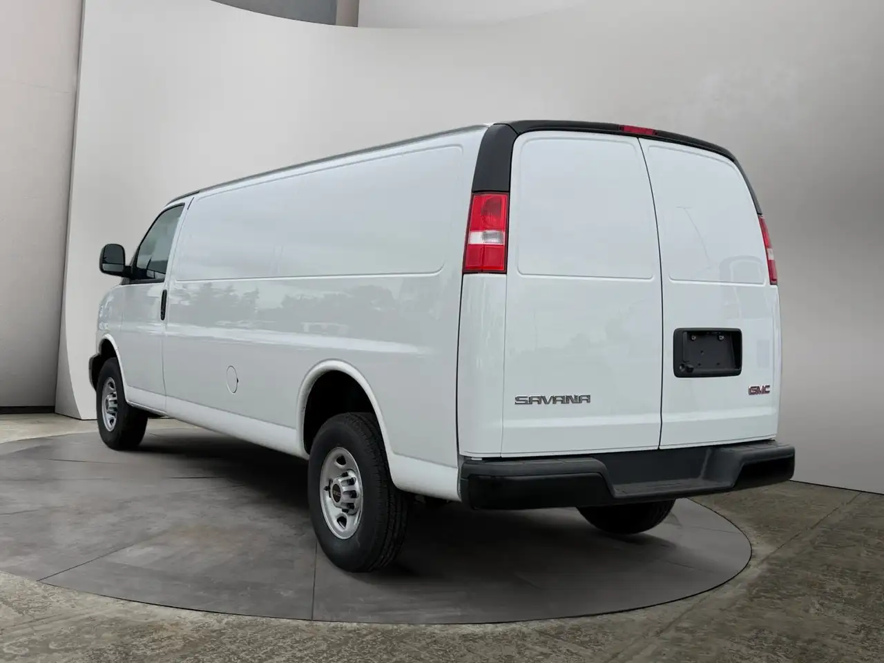 GMC Savana fotografie GMC Savana