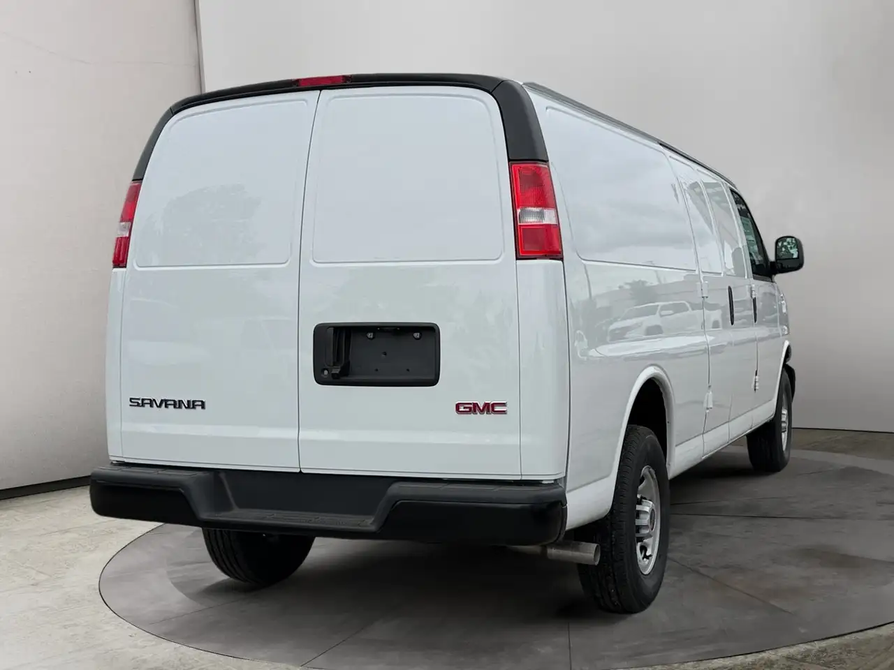 GMC Savana fotografie GMC Savana