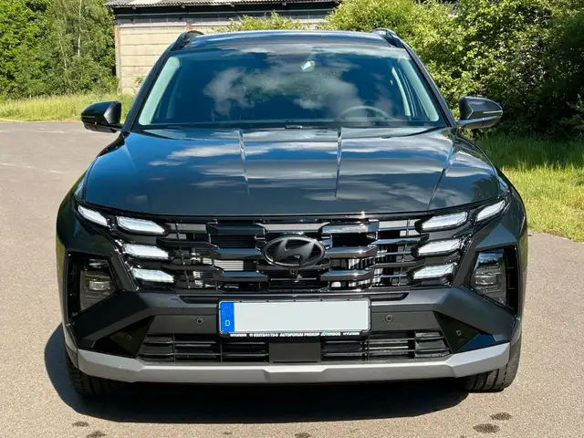 Hyundai Tucson view 2