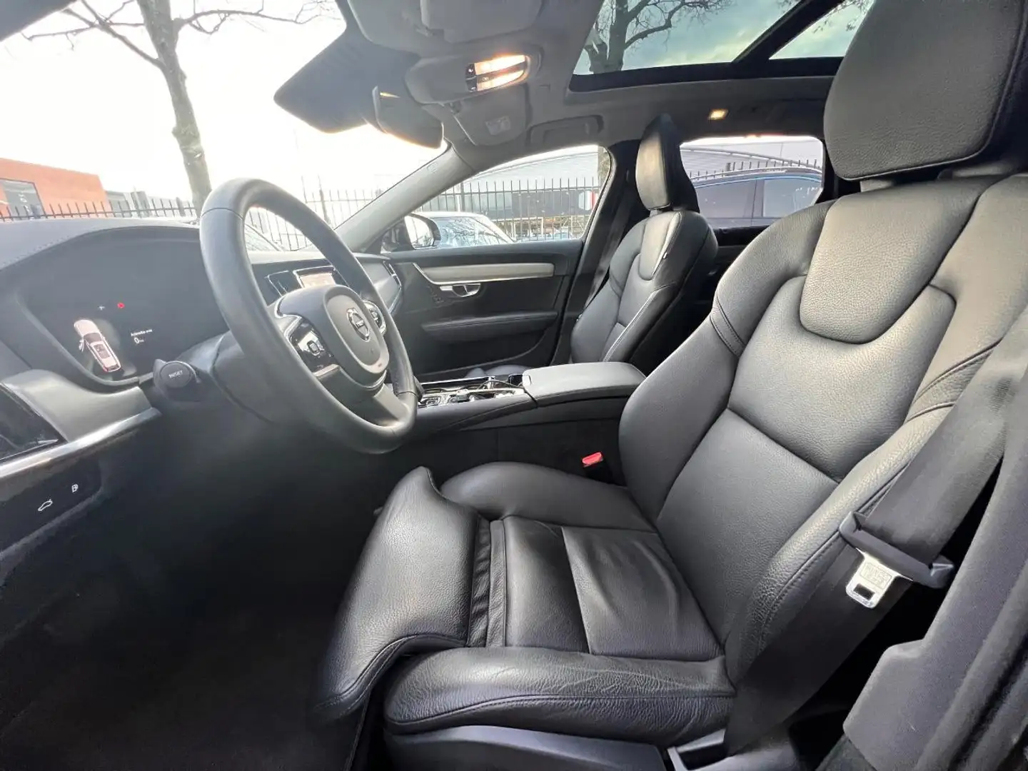 Volvo V90 2.0 T6 Plug-in hybrid AWD Ultimate Dark | Panorama Gris - 2