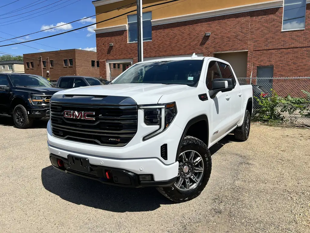 2024 GMC Sierra 1500 AT4 Crew Cab 147 | CarPlay | Heated Steering Wheel — photo 2