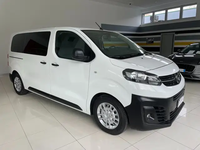 Opel Vivaro Life1.5 TD 120CV  9 POSTI Prezzo IVA Esclusa