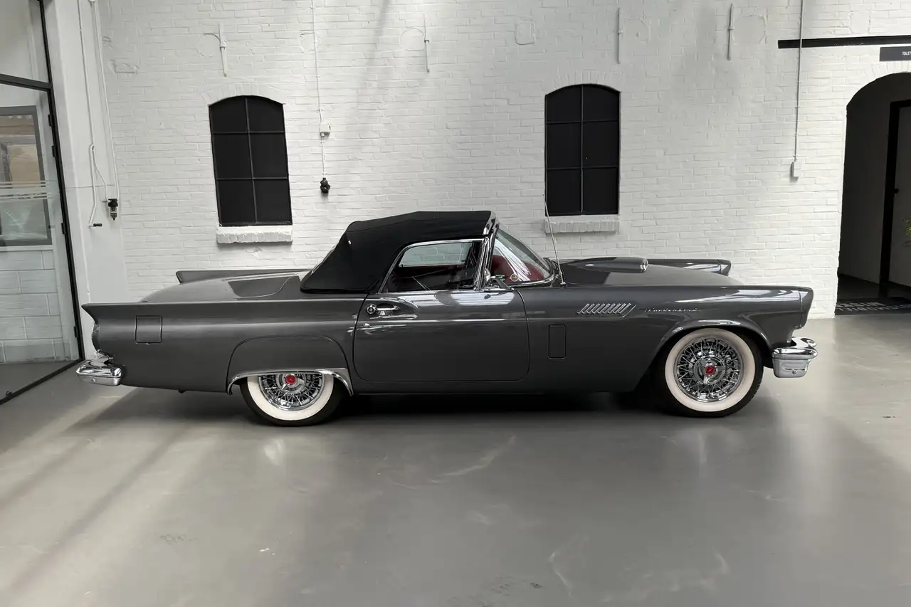 Ford Thunderbird CONVERTIBLE 4,8 V8 FULLY RESTORED + HARDTOP Vele e, foto 4