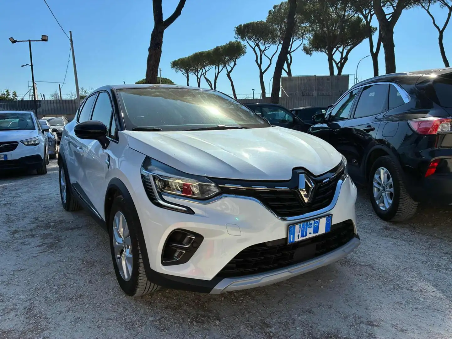 Renault Captur 1.3 MHEV 140cv INTENS Bianco - 1
