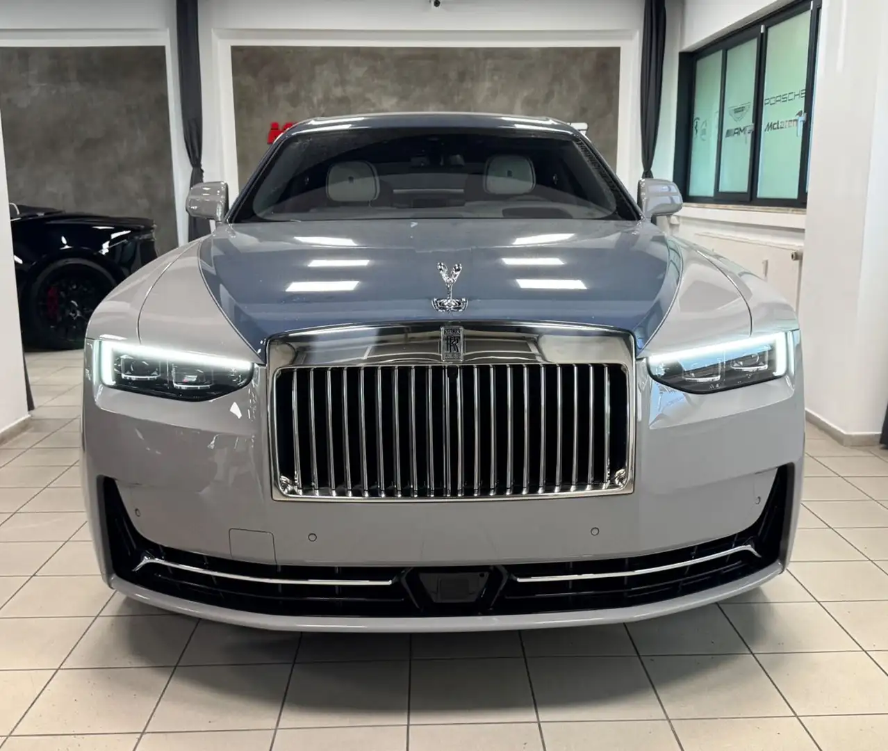 Rolls-Royce Ghost GHOST II FACELIFT EXCLUSIV DUO-TON 4SEAT 25 FULL Grau - 2