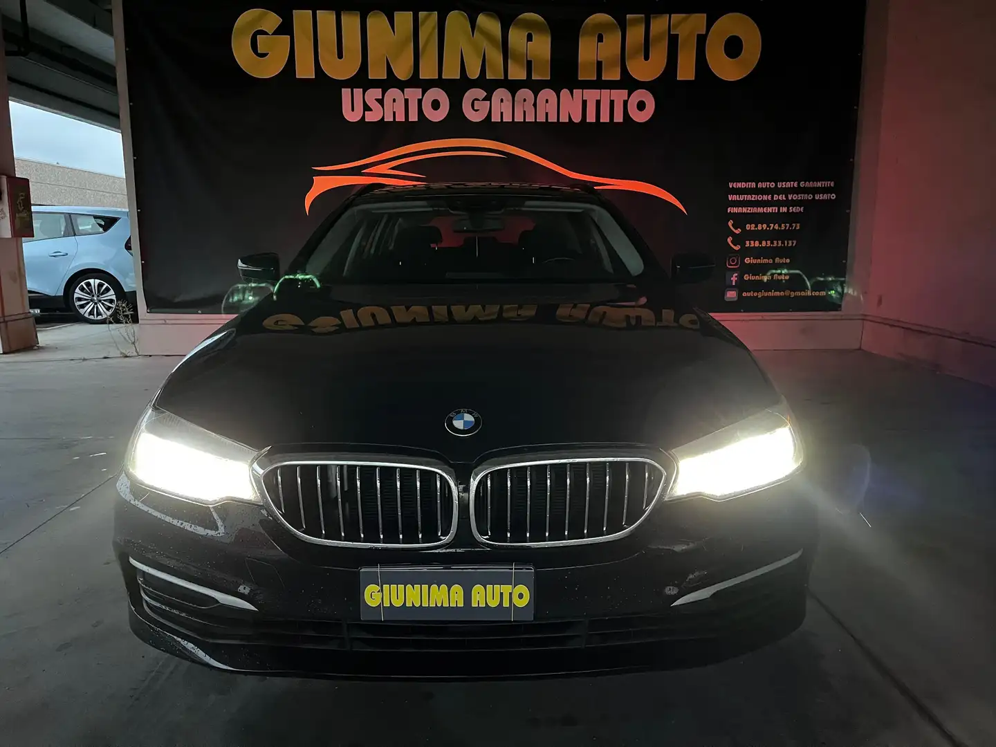 BMW 520 520d Touring Business 190cv auto Nero - 2