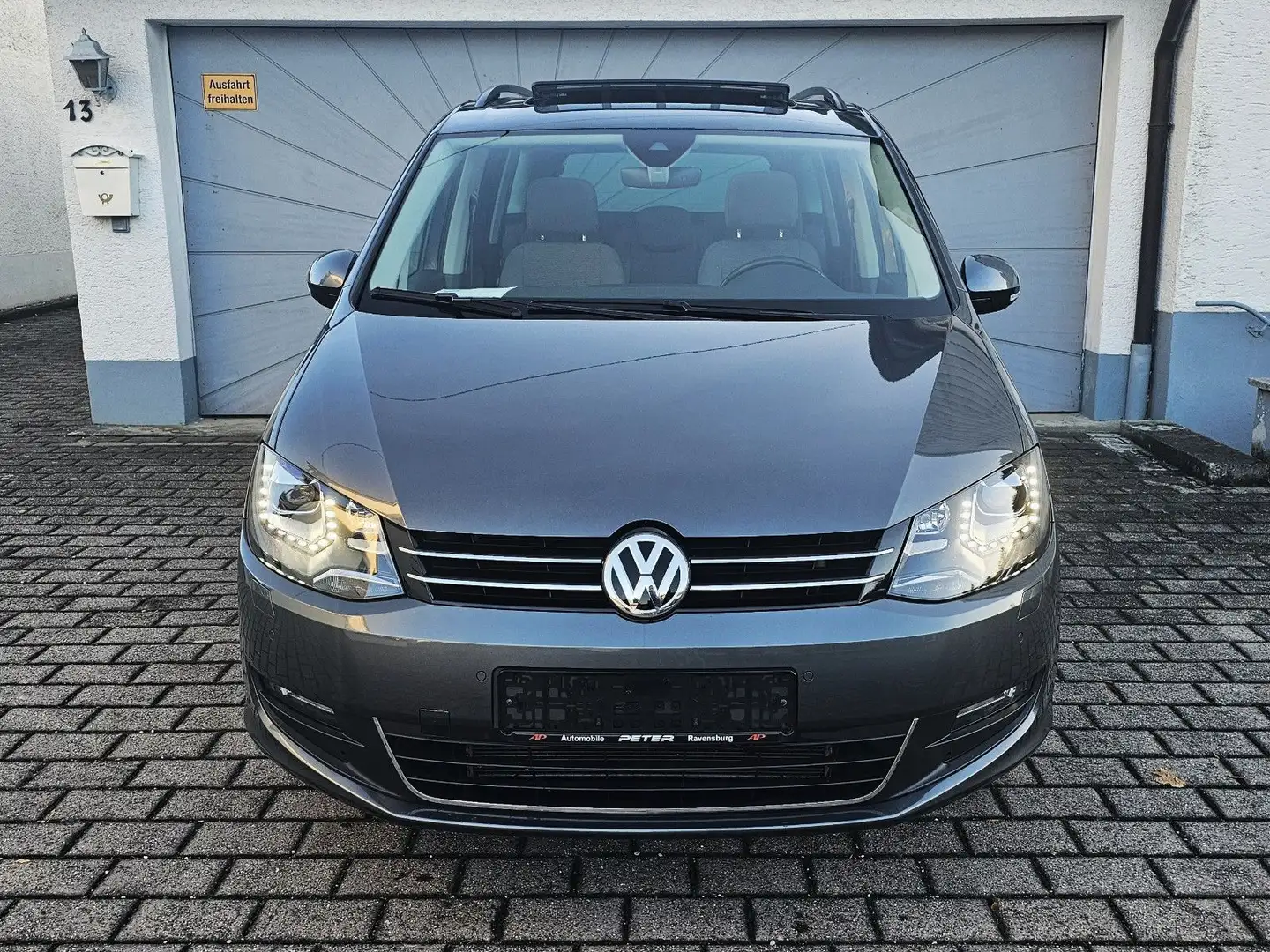 Volkswagen Sharan Comfortline Pano ACC 7-S Kamera Standhzg Grau - 2