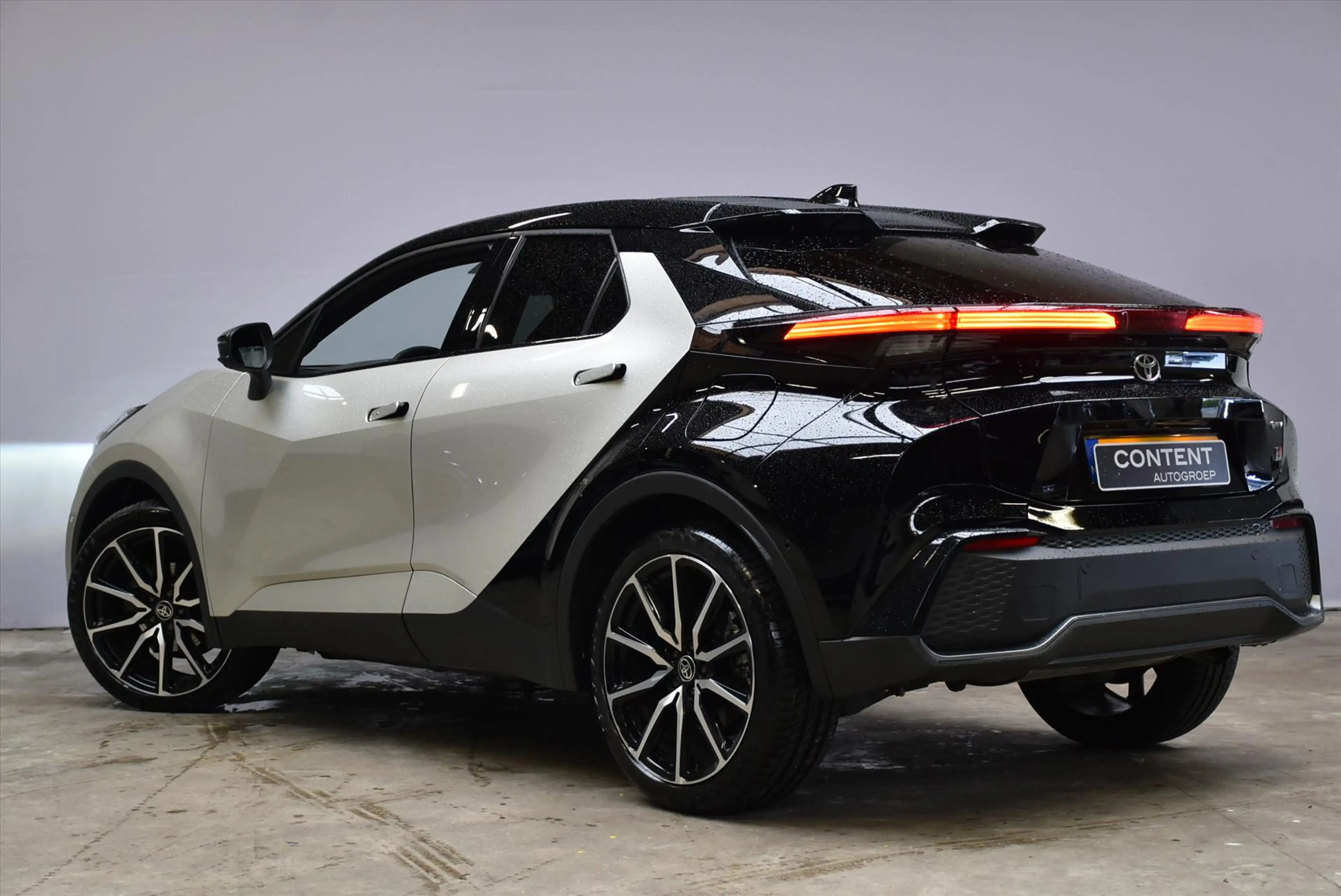 Toyota C-HR 2.0 High Power Hybrid 200 CVT GR Sport Premiére Ed — photo 7