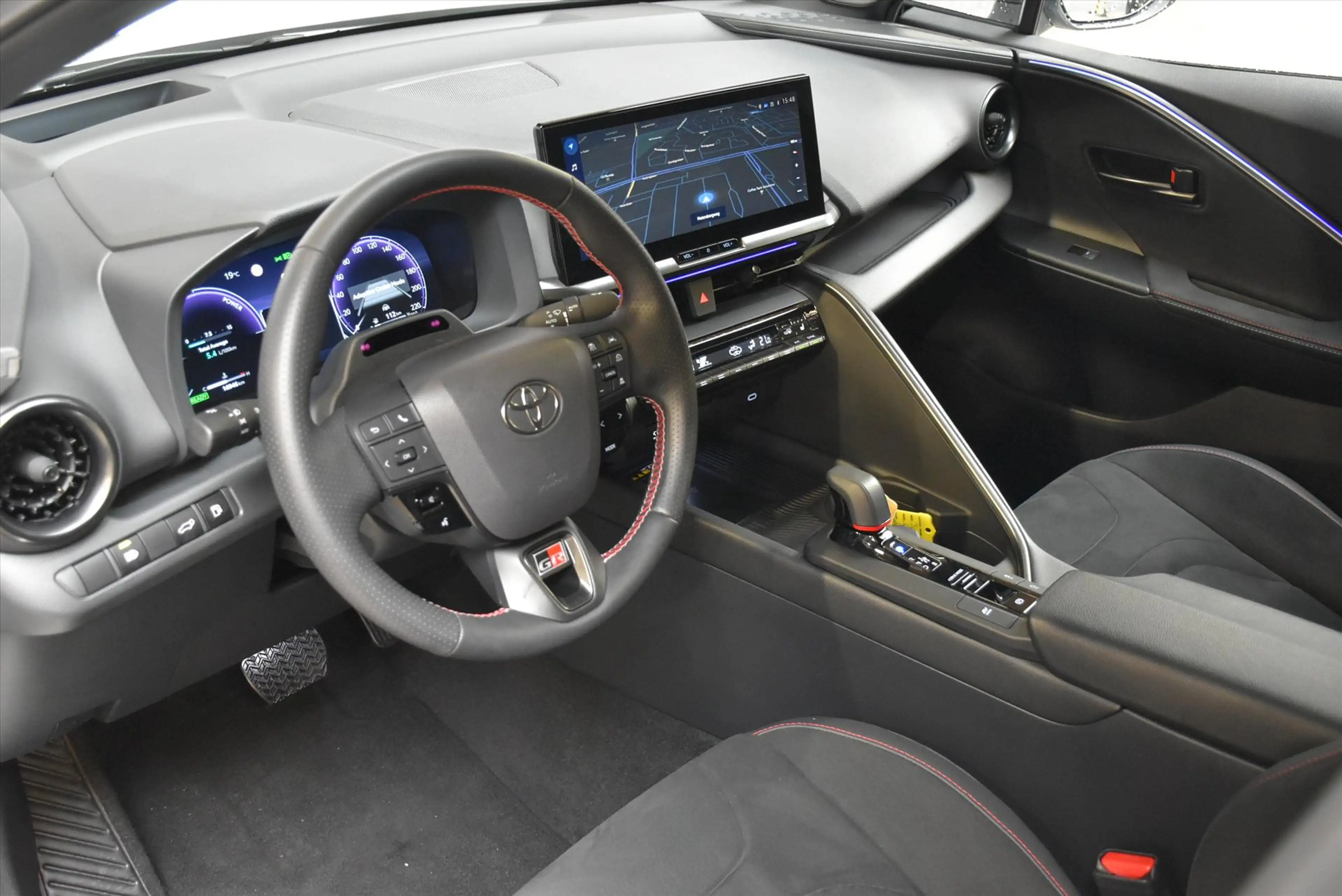 Toyota C-HR 2.0 High Power Hybrid 200 CVT GR Sport Premiére Ed — photo 9