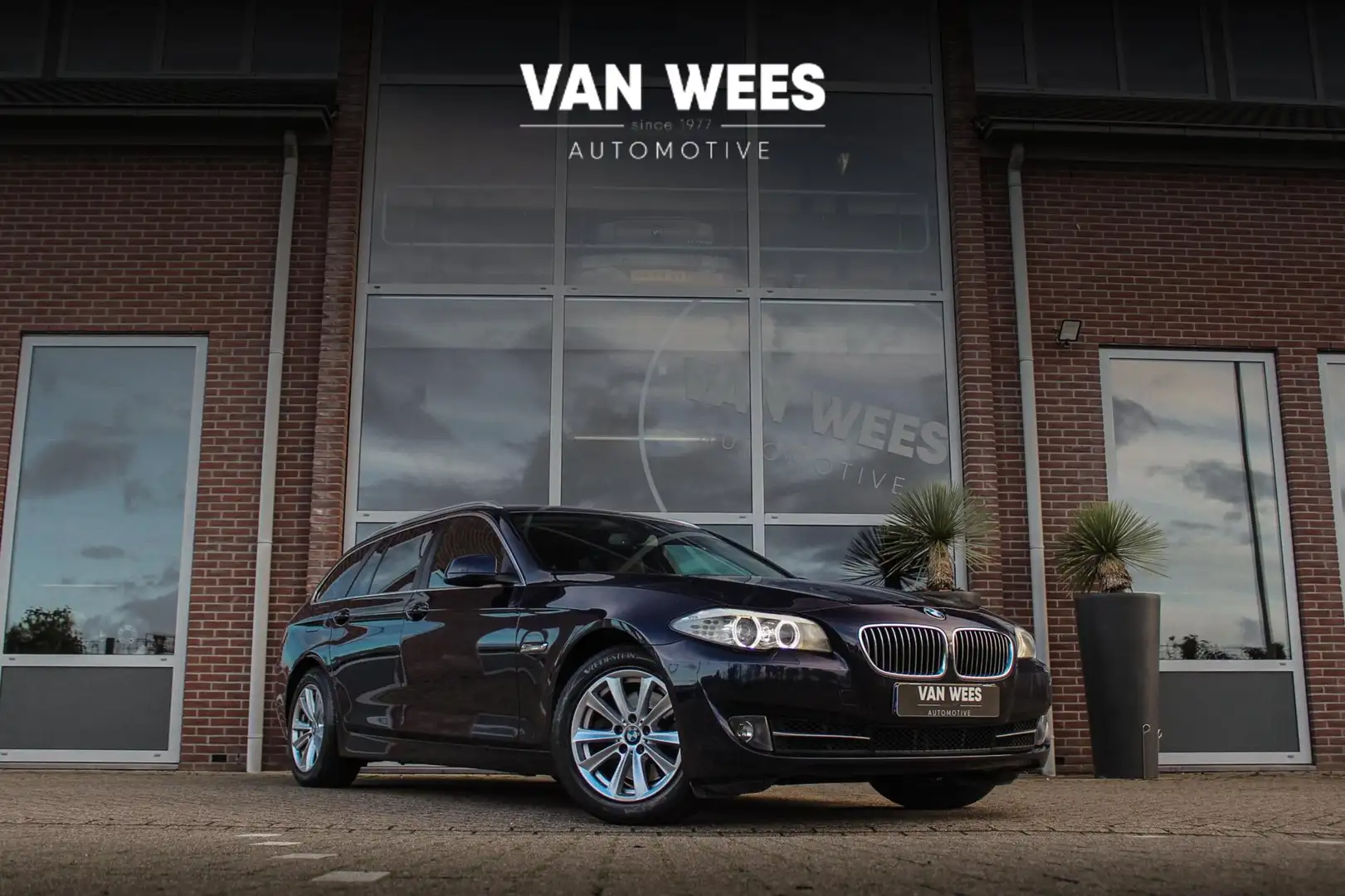 BMW 520 5-serie Touring 520i F11 Executive | NL auto | Lee Bleu - 1