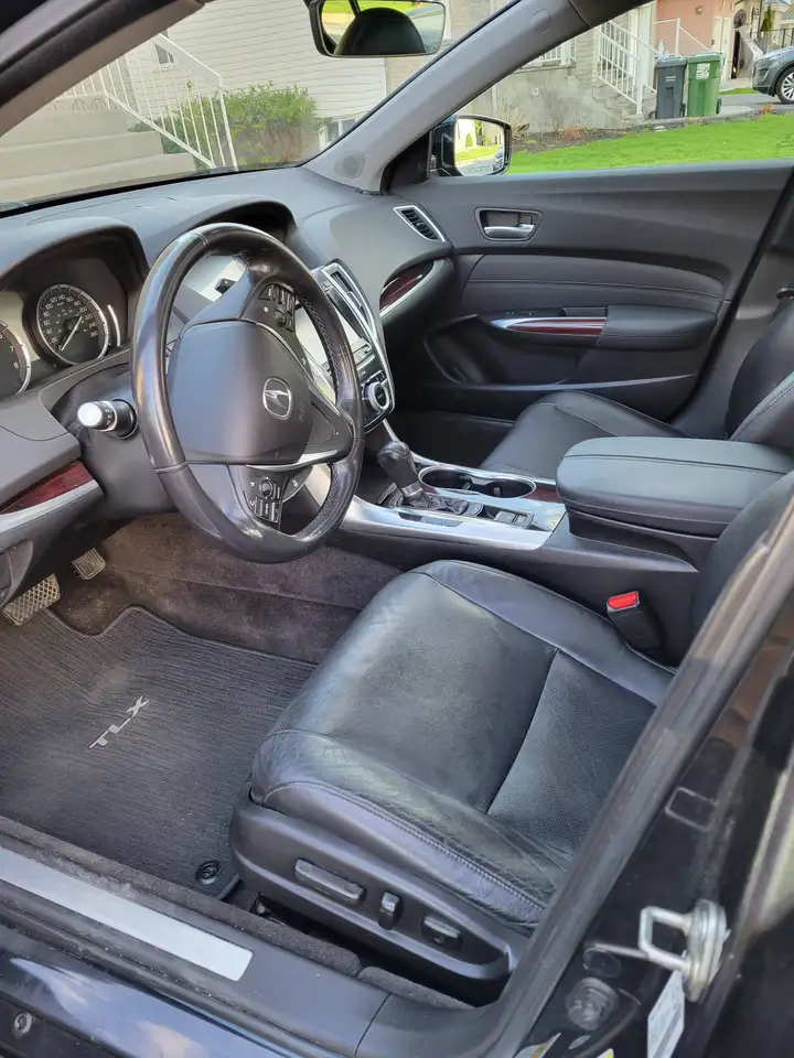 Acura TLX снимка Acura TLX