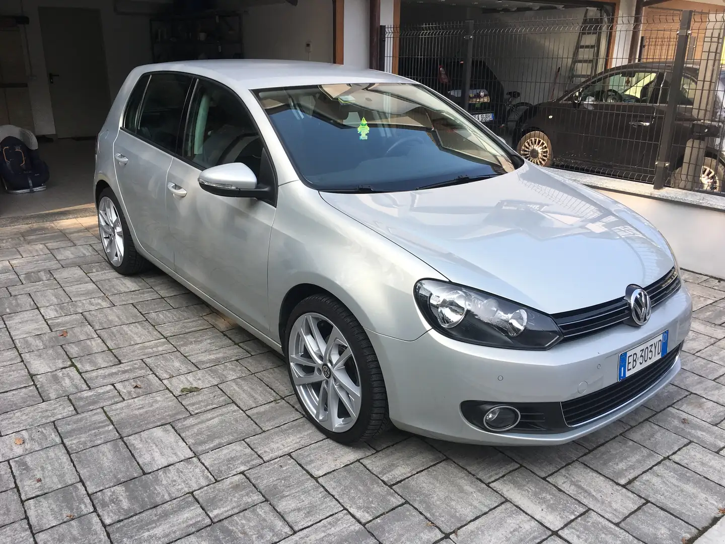 Volkswagen Golf Golf 5p 1.6 tdi Highline Argento - 2