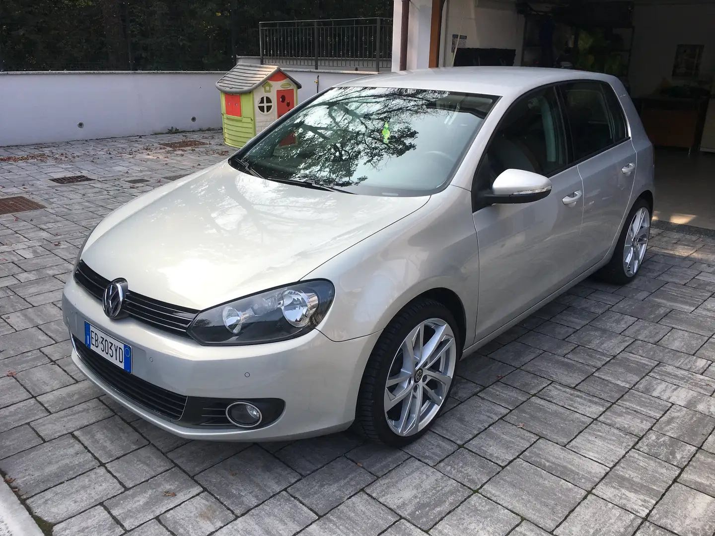 Volkswagen Golf Golf 5p 1.6 tdi Highline Argento - 1