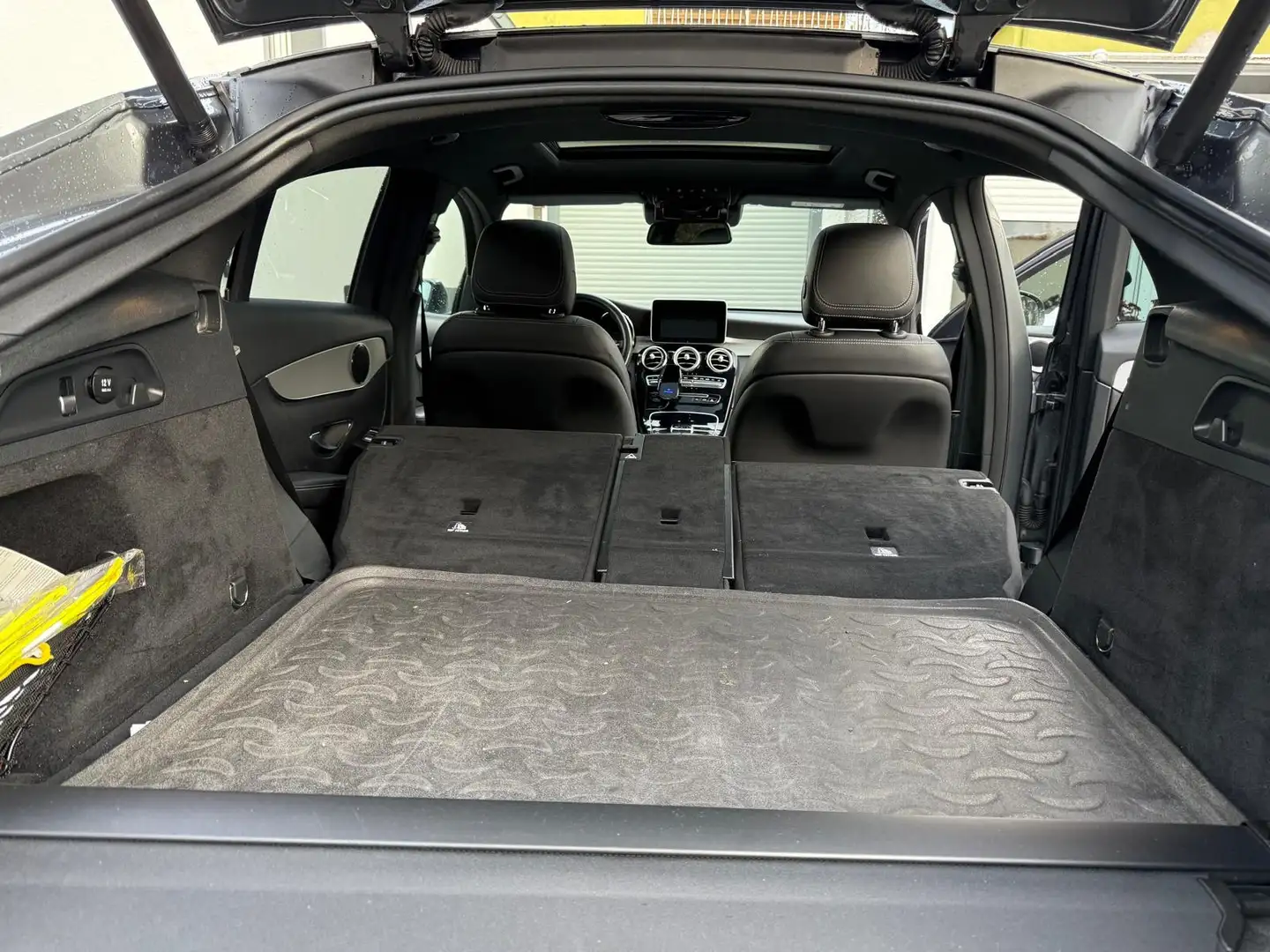 Mercedes-Benz GLC 350 d Coupe 4Matic 9G-TRONIC AMG Line - 2