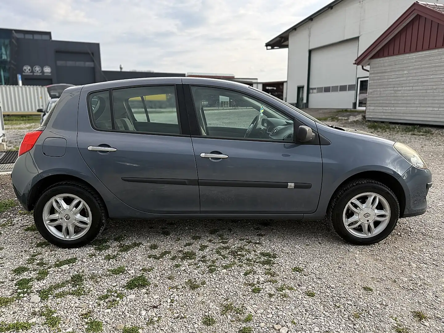Renault Clio Authentique 1,2 16V *Pickerl 11/26+4Mo*Service ... Grau - 2