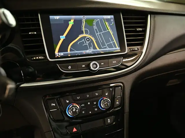 Opel Mokka X view 19