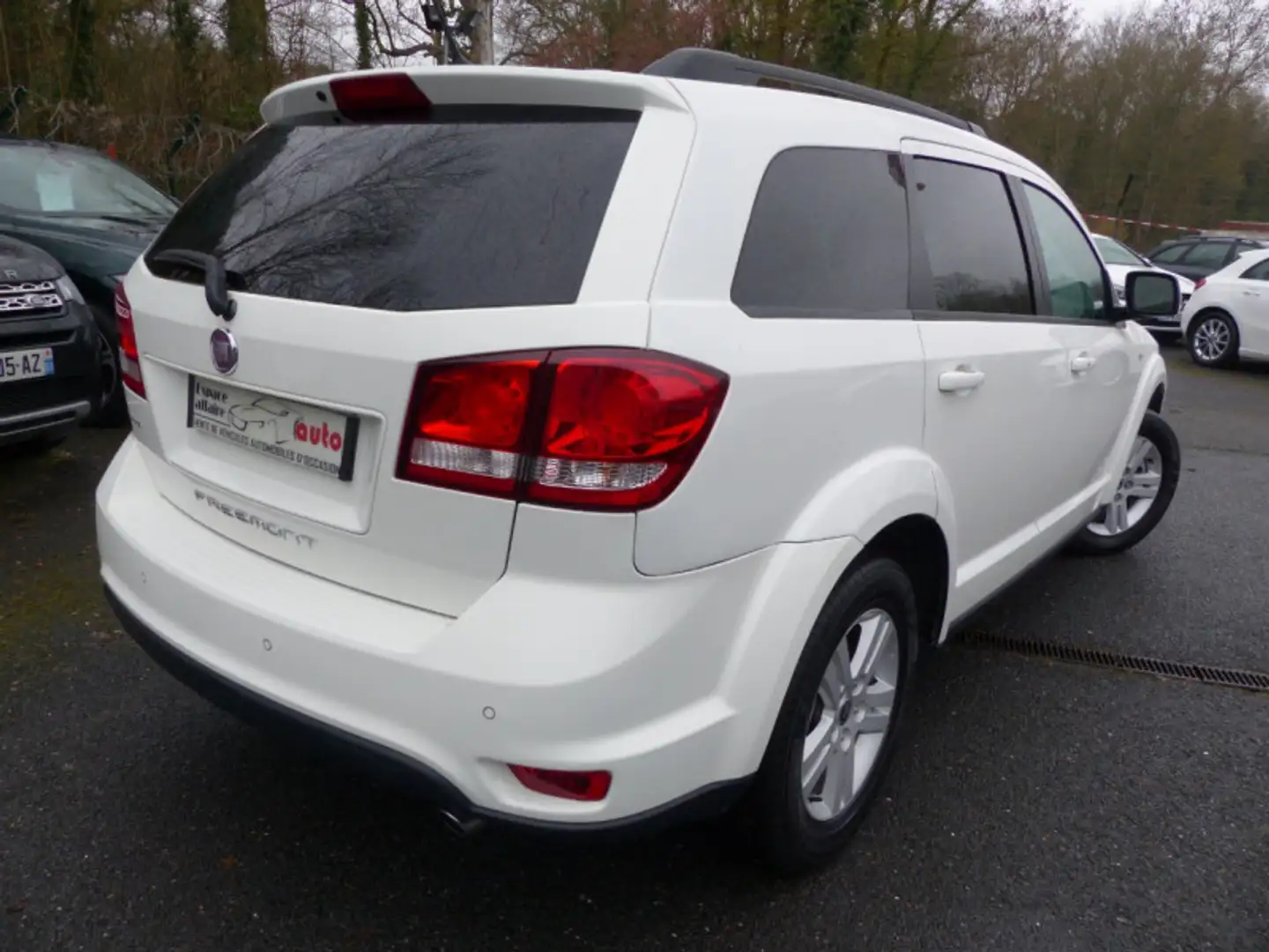 Fiat Freemont 2.0 MULTIJET 16V 170CH LOUNGE AWD BVA Blanc - 2