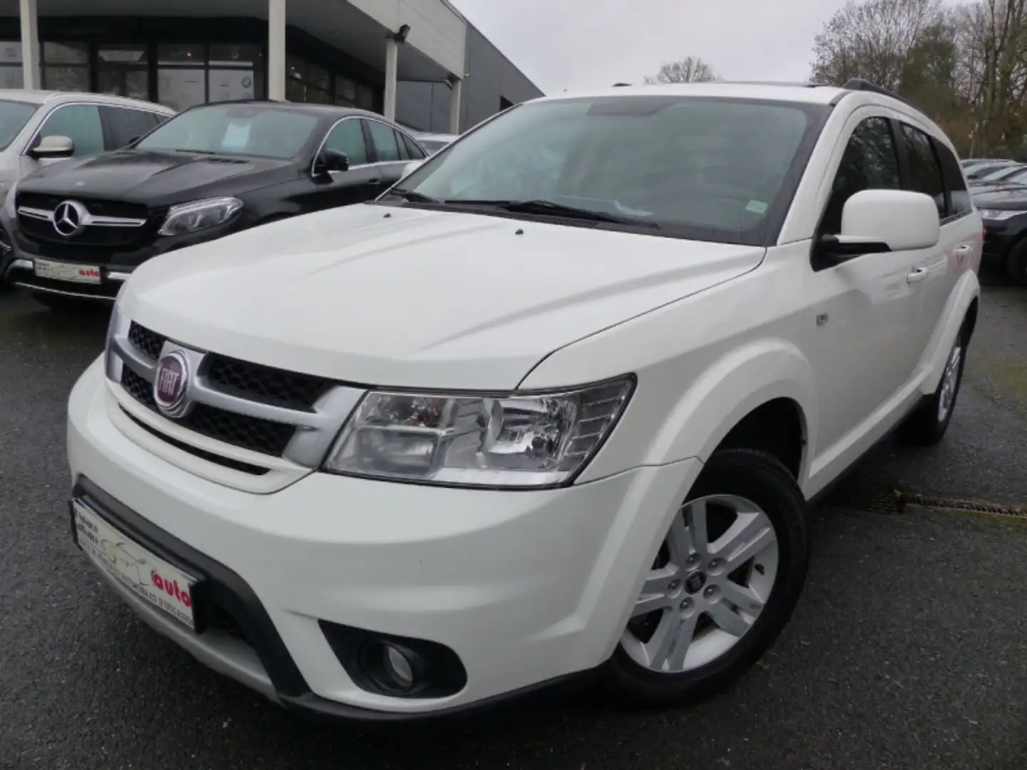 Fiat Freemont 2.0 MULTIJET 16V 170CH LOUNGE AWD BVA Blanc - 1