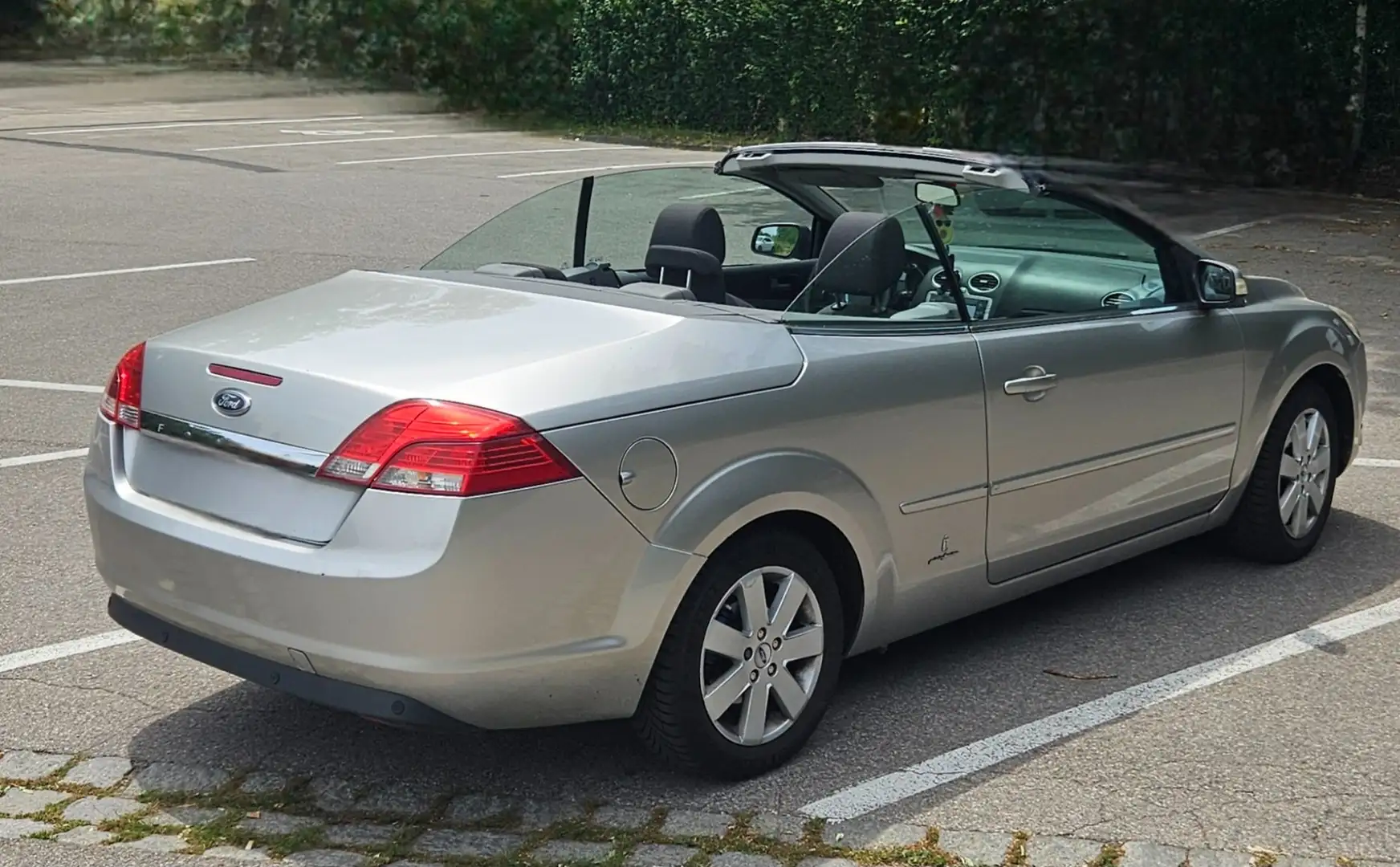 Ford Focus CC Focus Coupe-Cabriolet 1.6 16VTrend Silver - 2