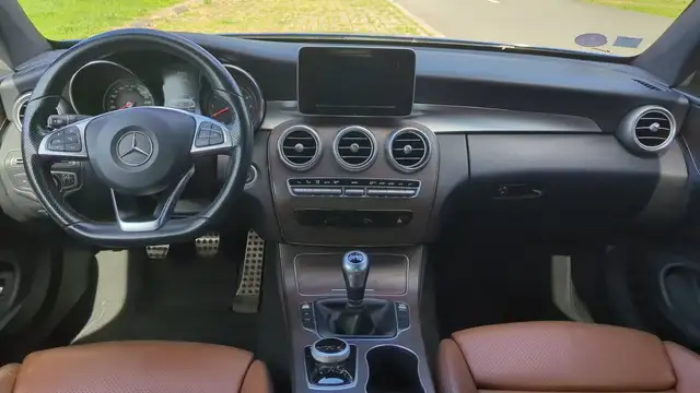 Mercedes-Benz Unknown Model view 11