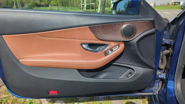 Mercedes-Benz Unknown Model view 7
