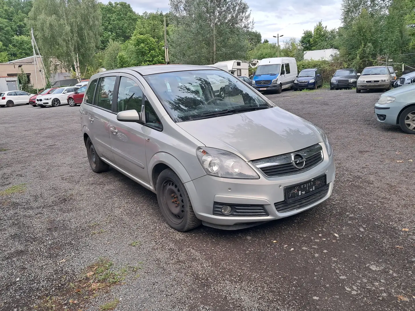 Opel Zafira 1.9 CDTI Stříbrná - 2