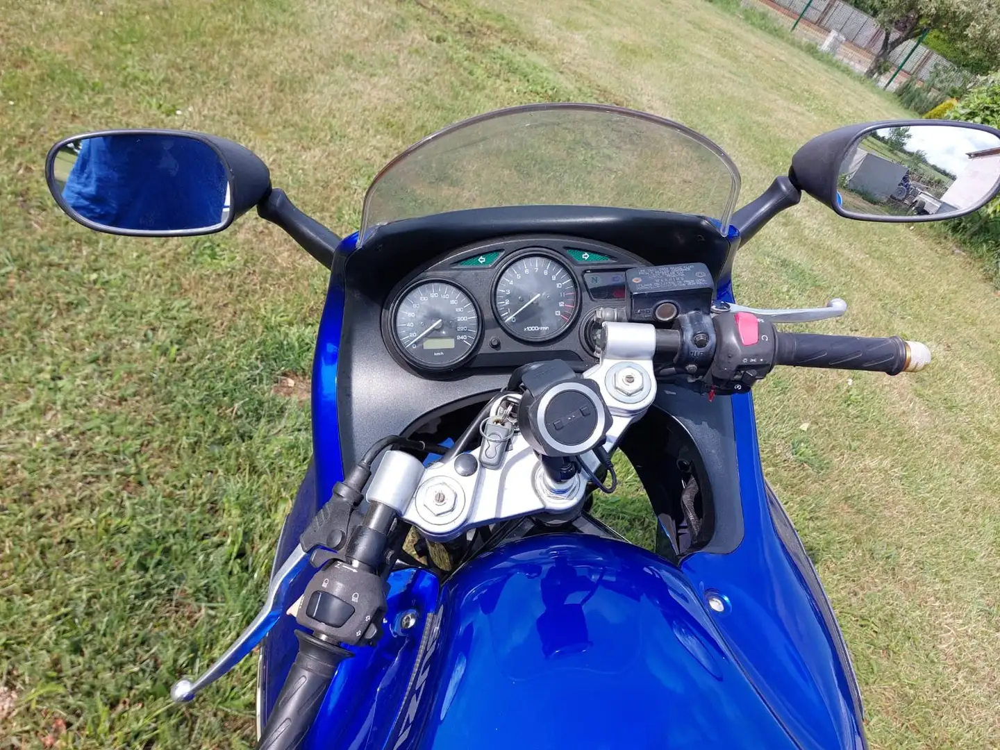 Suzuki GSX 600 Kék - 1