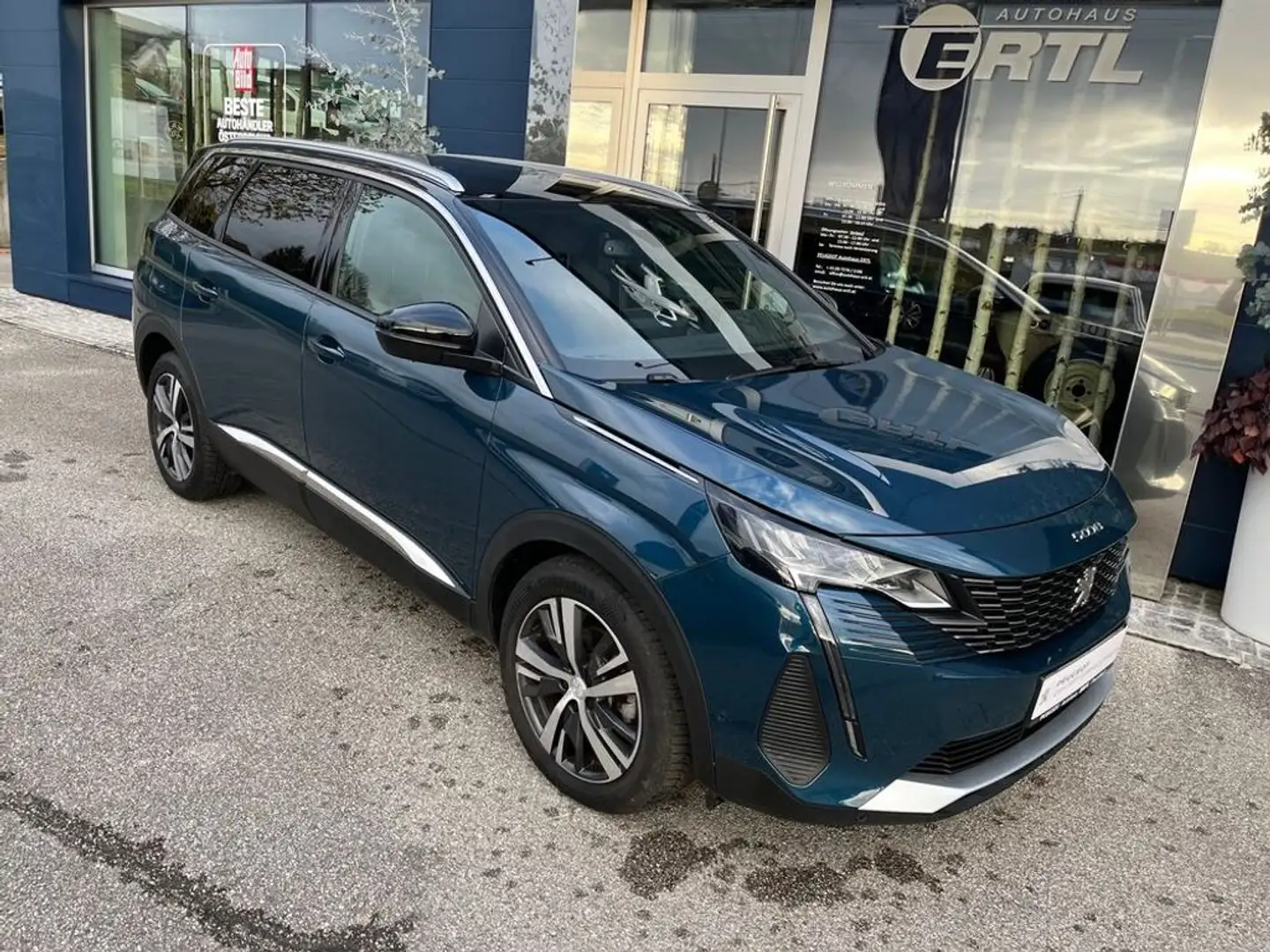 Peugeot 5008 Allure Pack BHDI130 EAT8 7Sitze Abstandtempom Blau - 1