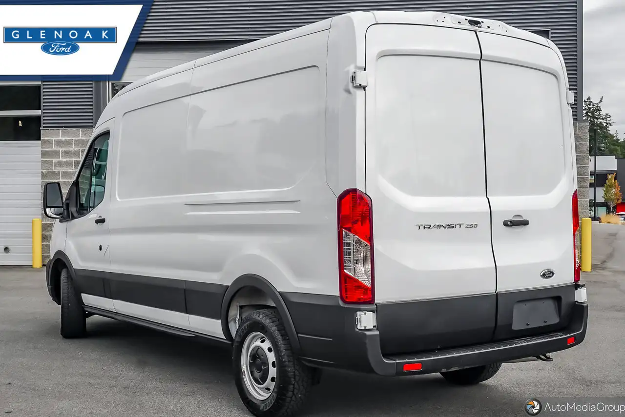 Ford Transit Cargo Van photo Ford Transit Cargo Van