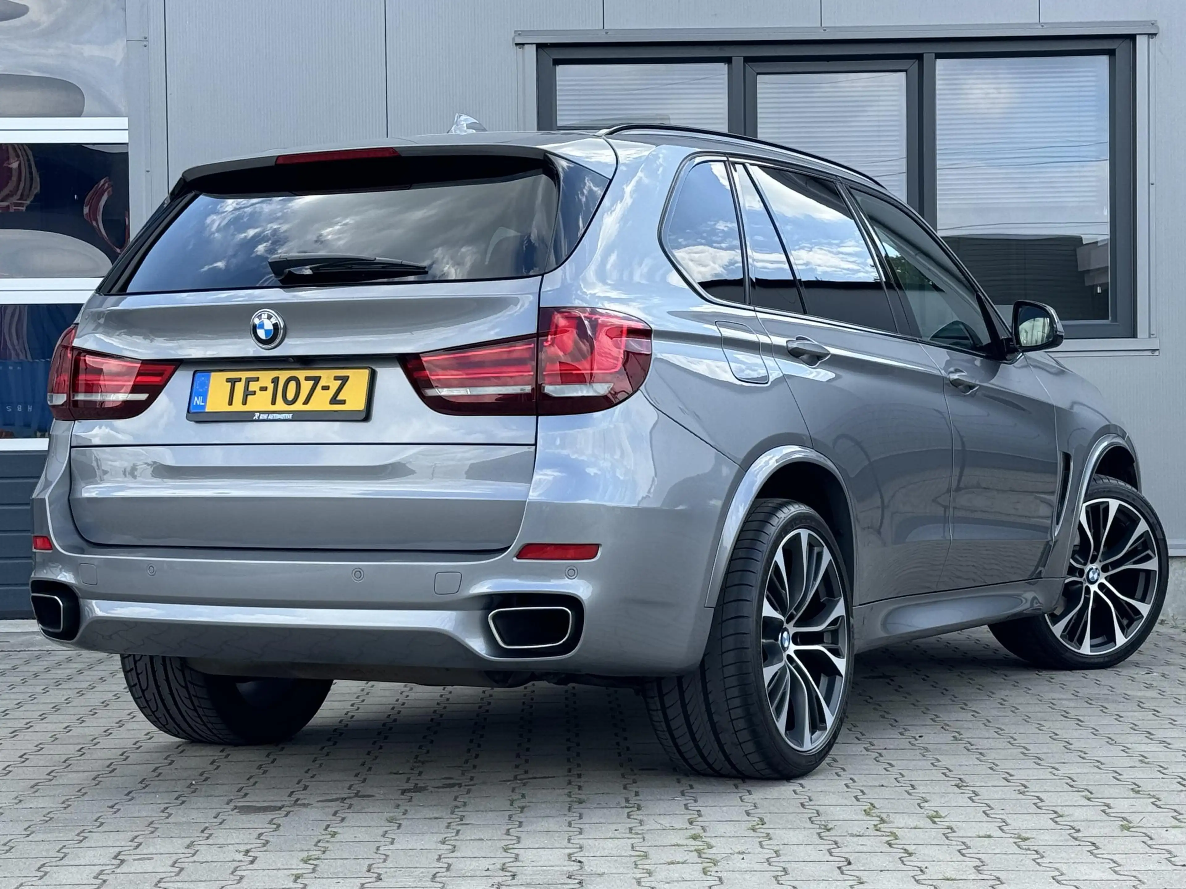 BMW X5 xDrive35i High Executive 306 PK | Individual | M s — photo 37