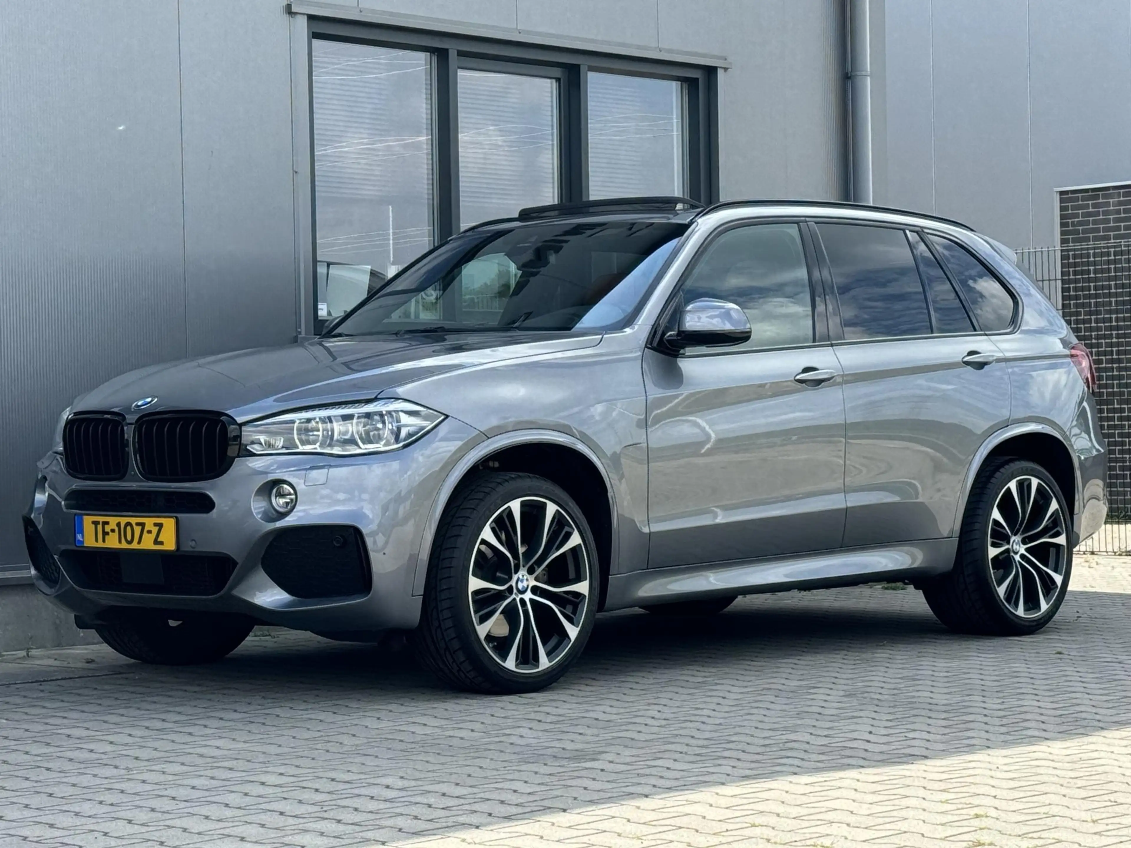 BMW X5 xDrive35i High Executive 306 PK | Individual | M s — photo 21