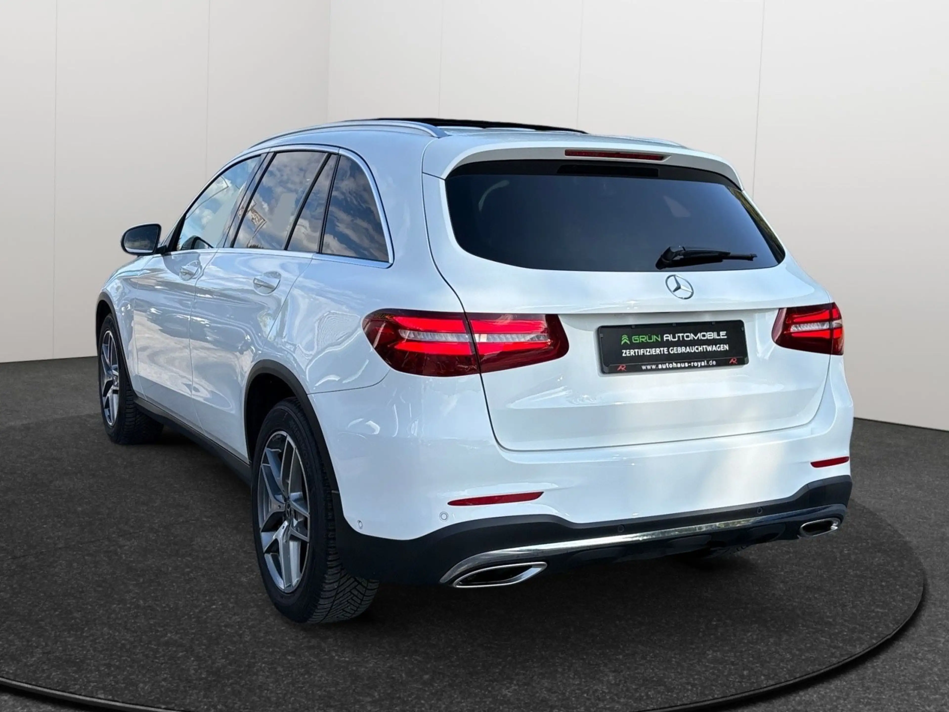 Mercedes-Benz GLC 250 4Matic AMG Line — photo 5