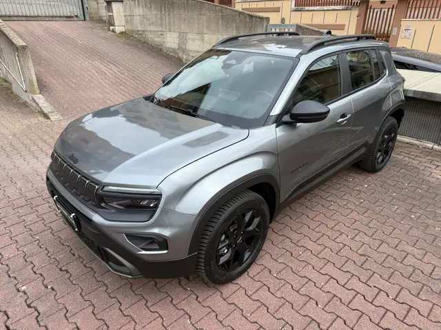 Jeep Avenger 1.2 turbo e-hybrid mhev Upland 4xe 145cv edct6