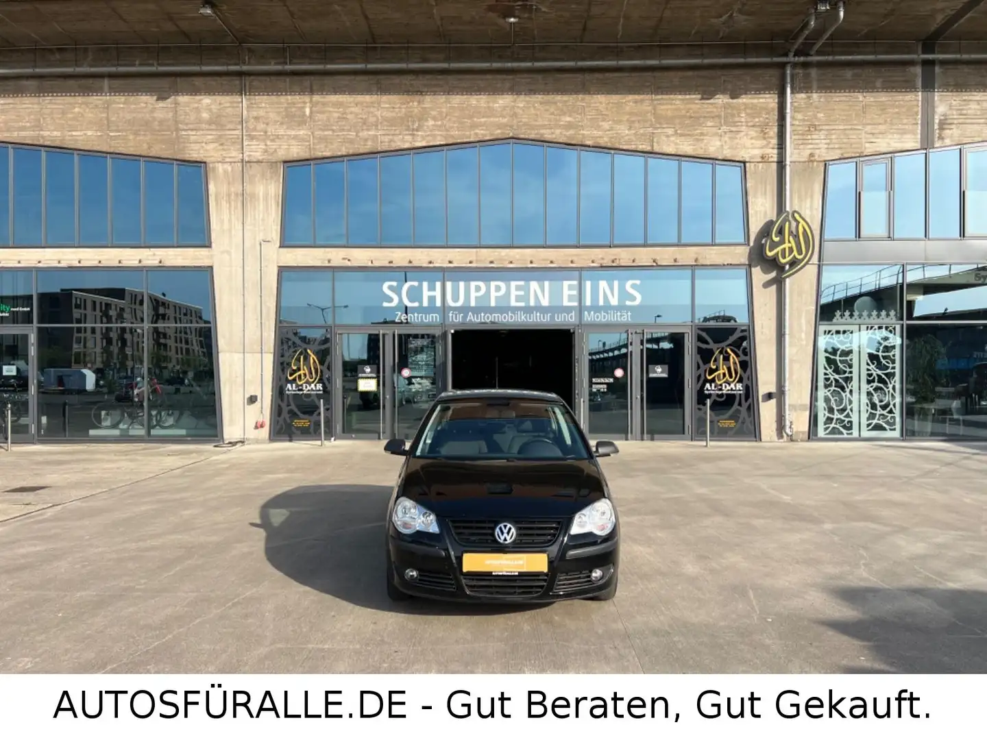 Volkswagen Polo IV*Trendline*Klima*SH-gepfl.*AHK*SHZ*TOP! Schwarz - 2