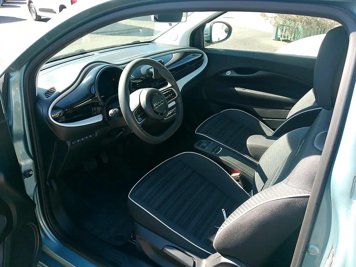 Fiat 600 Hybrid mHEV 145 6-Gang eDCT La Prima - 2