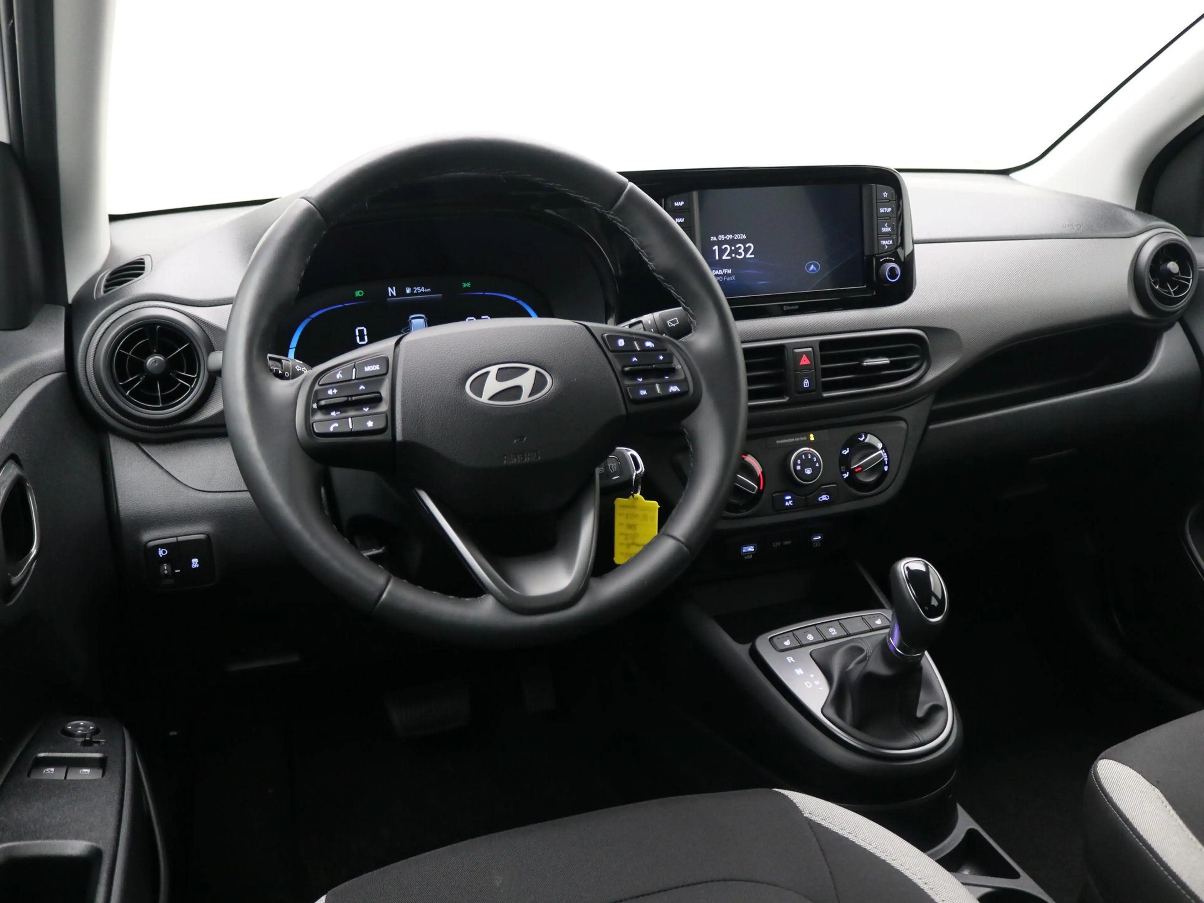Hyundai i10 1.0 Comfort Smart 5-zits / Navigatie / Cruise Cont — photo 8