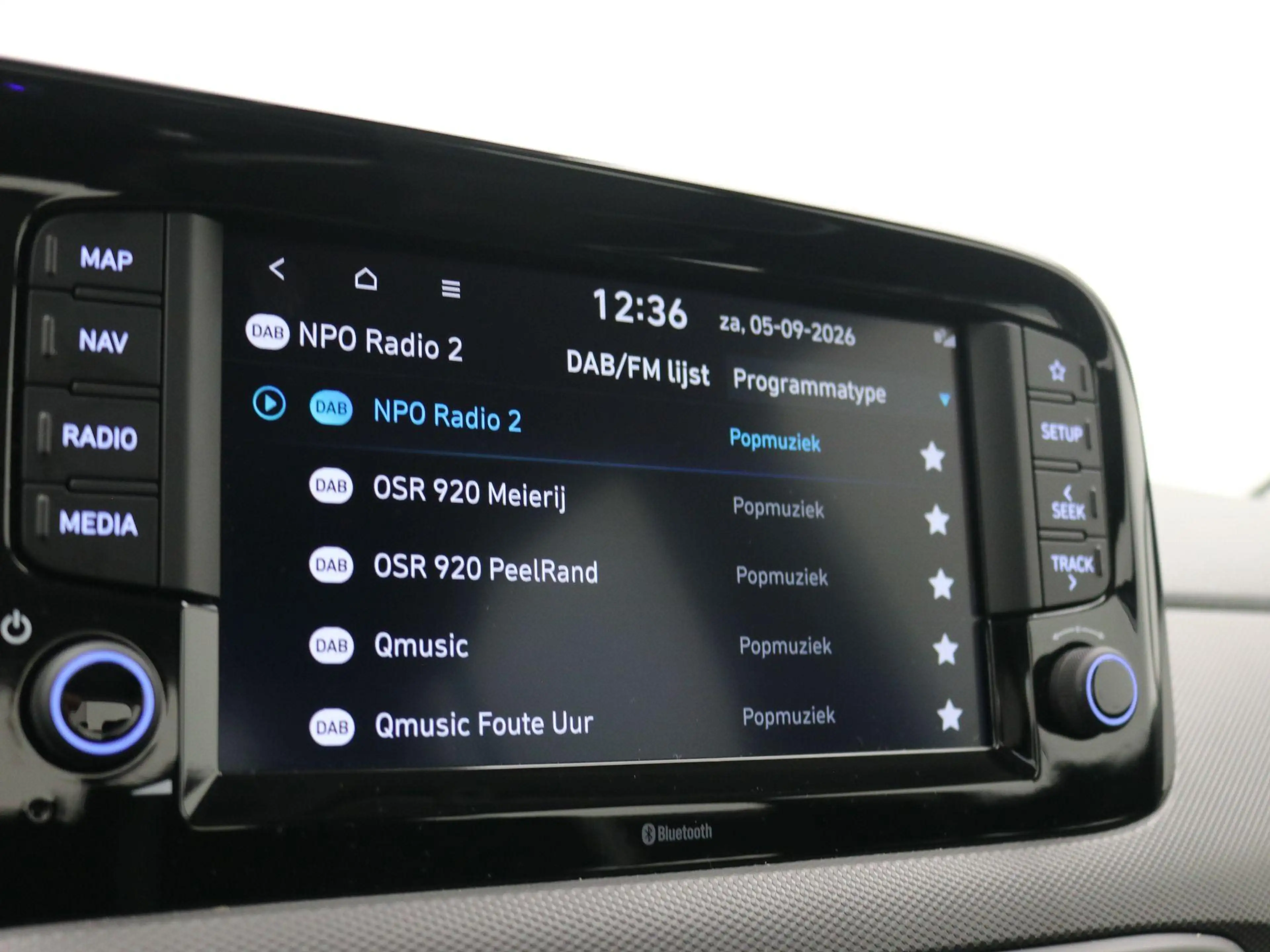 Hyundai i10 1.0 Comfort Smart 5-zits / Navigatie / Cruise Cont — photo 33