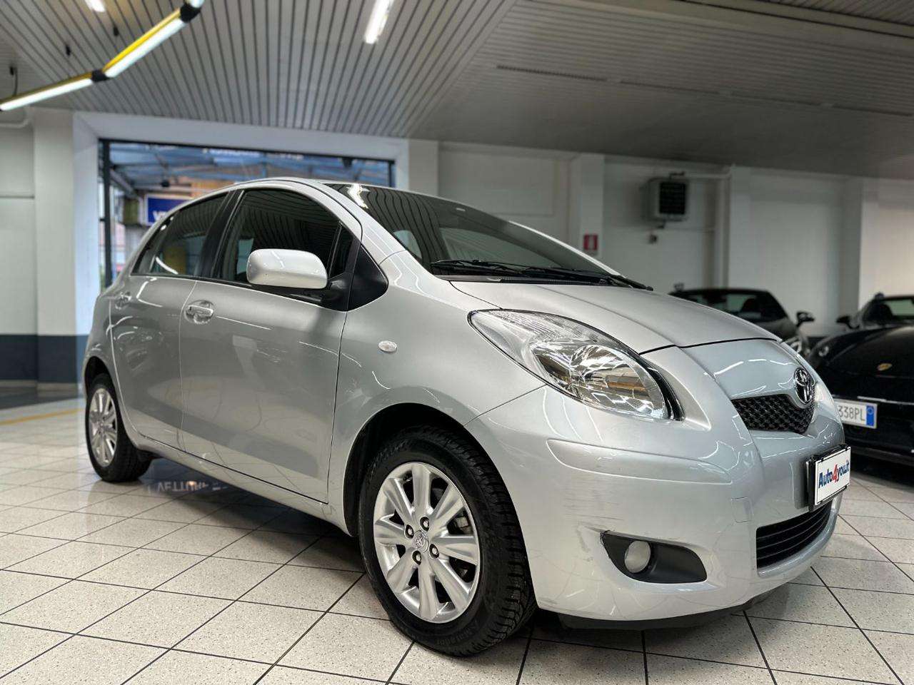 Toyota Yaris 1.3 5 porte Sol - NEOPATENTATO-UNICO PROPRIETARIO