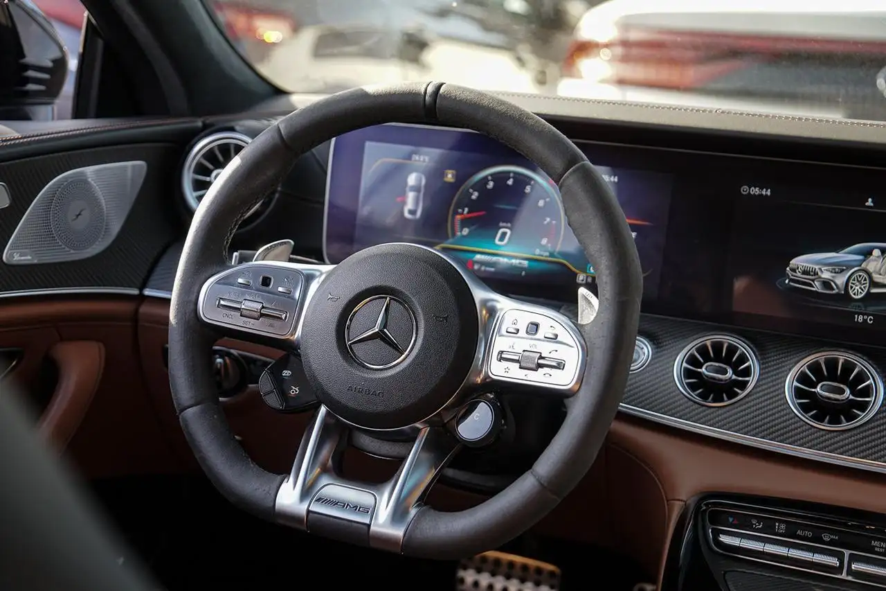 Mercedes-Benz AMG GT снимка Mercedes-Benz AMG GT