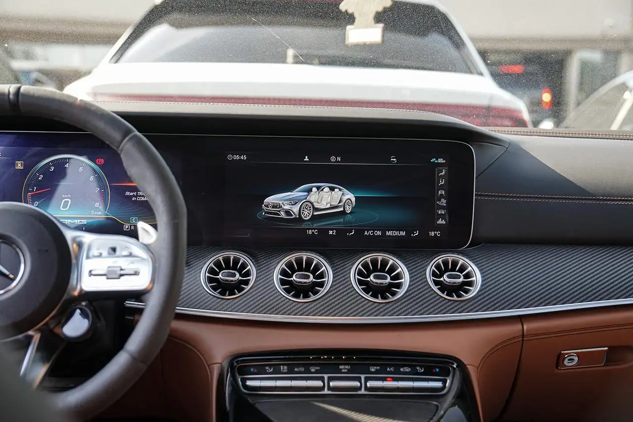 Mercedes-Benz AMG GT снимка Mercedes-Benz AMG GT