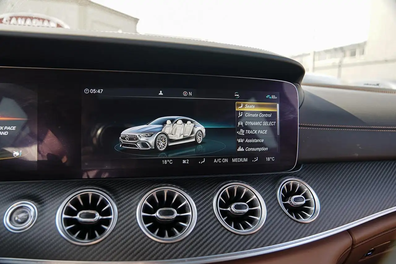 Mercedes-Benz AMG GT снимка Mercedes-Benz AMG GT