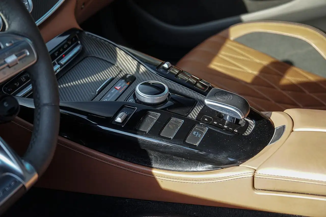 Mercedes-Benz AMG GT снимка Mercedes-Benz AMG GT