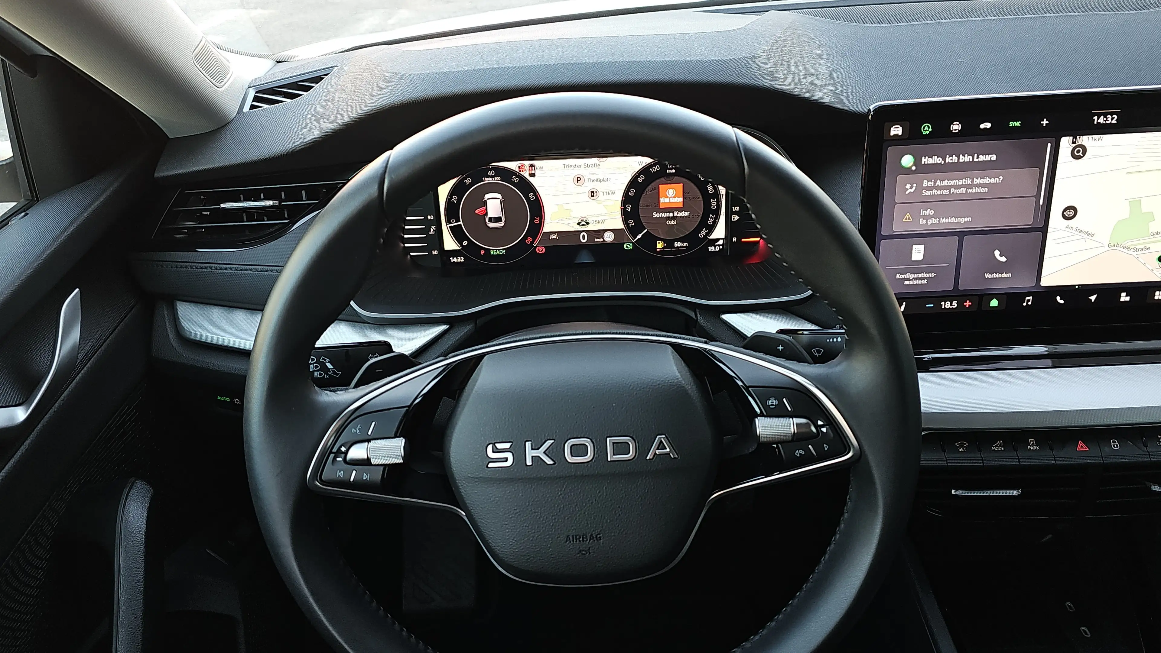 Skoda Octavia Combi 1.5 TSI Selection AHK+LED+NAVI+RFK — photo 14