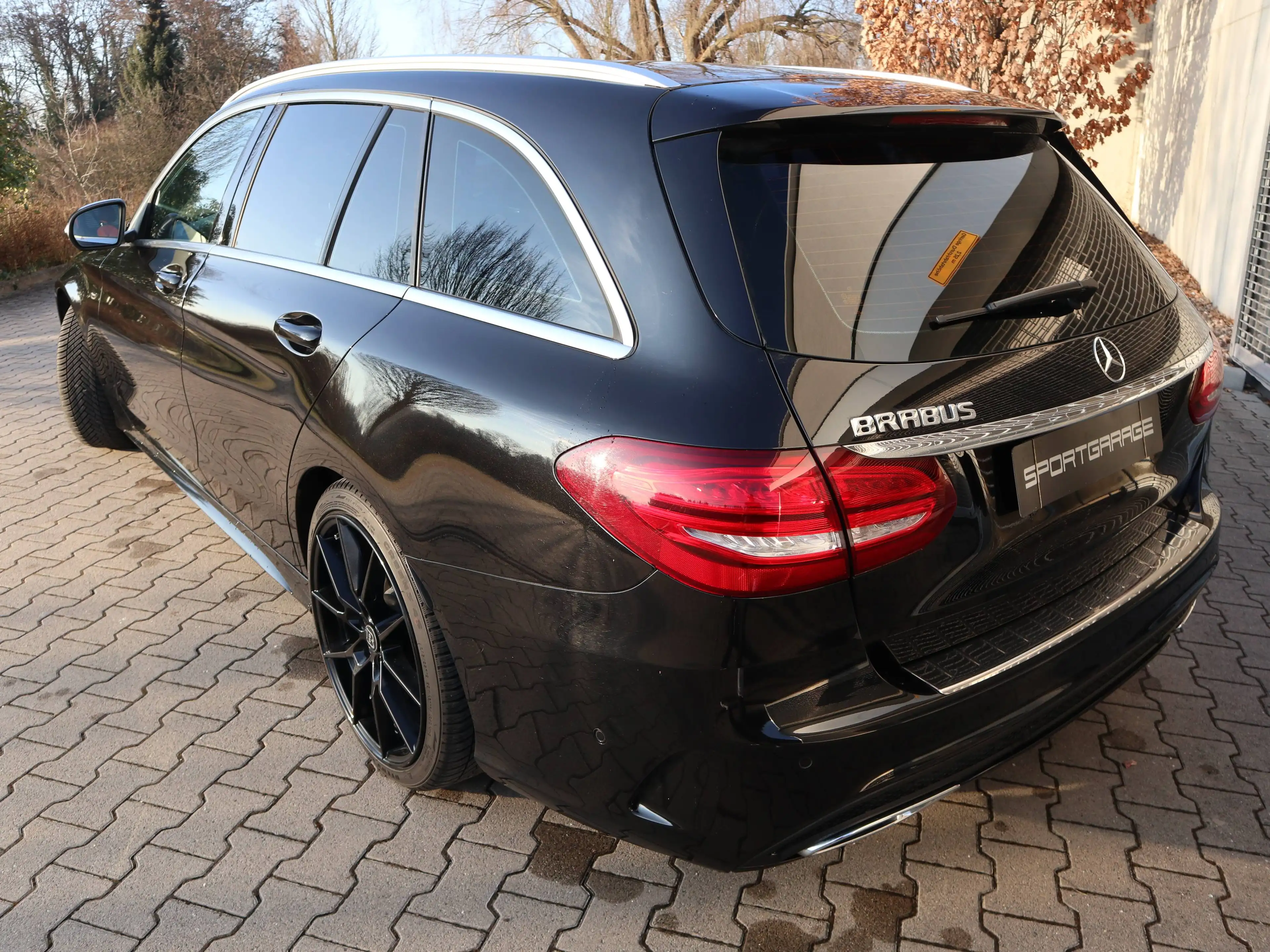 Mercedes-Benz C 200 d G-Tronic Plus T LED Navi Pano Kamera Distronic — photo 3